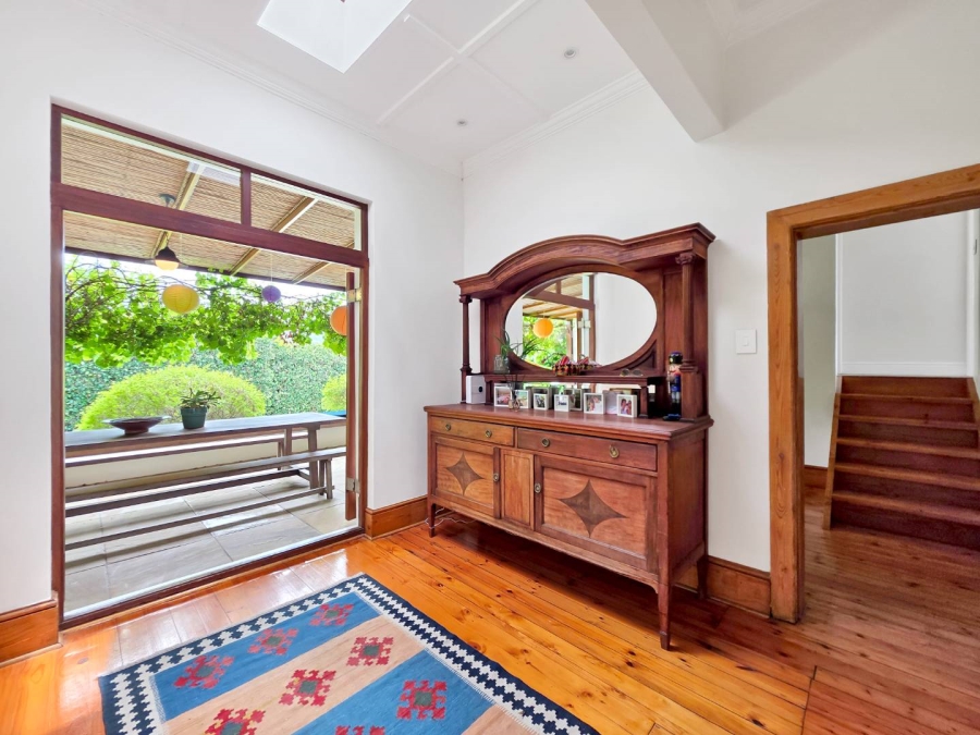 To Let 4 Bedroom Property for Rent in Oranjezicht Western Cape